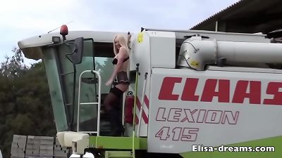 showcasing in public during a highly bad day