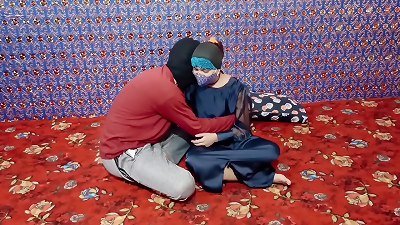 Pakistani handsome female Romantic hook-up from her bf