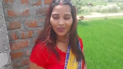 Desi bhabhi and spouse full hookup video