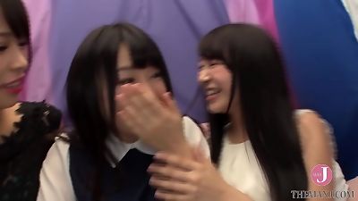 Haruna's amateur lesbian pickup 117 Kyoko Maki plays a horny prank on damsel buddy couple and then makes it a deep threesome! - Intro