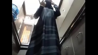 indian muslim aunty taunting legs