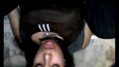 Un rapidin con una madre soltera Mexicana mientras su hija dormia