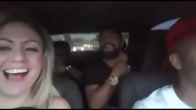 Sa&iacute;da da festa Xvideos rj