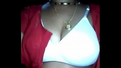 Indian Tamil aunty torrid titty display pin - Wowmoyback