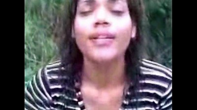 Joana na Beira do Rio Jurubatuba-Sergipe | www.BRASILEIRASTUBE.org