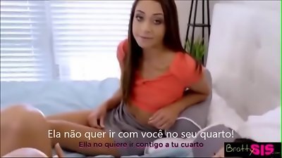 Meia irm&atilde; e melhor amiga se divertindo juntas