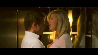 Kristen Dunst pulverized (Looped)