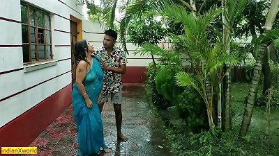Indian warm Aunty Outdoor hook-up at Rainy Day! hardcore romp